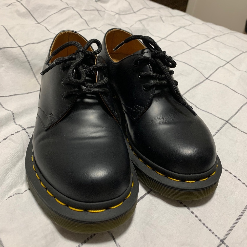 Dr. Martens Women's 1461 3-Eye Leather Oxford Shoe